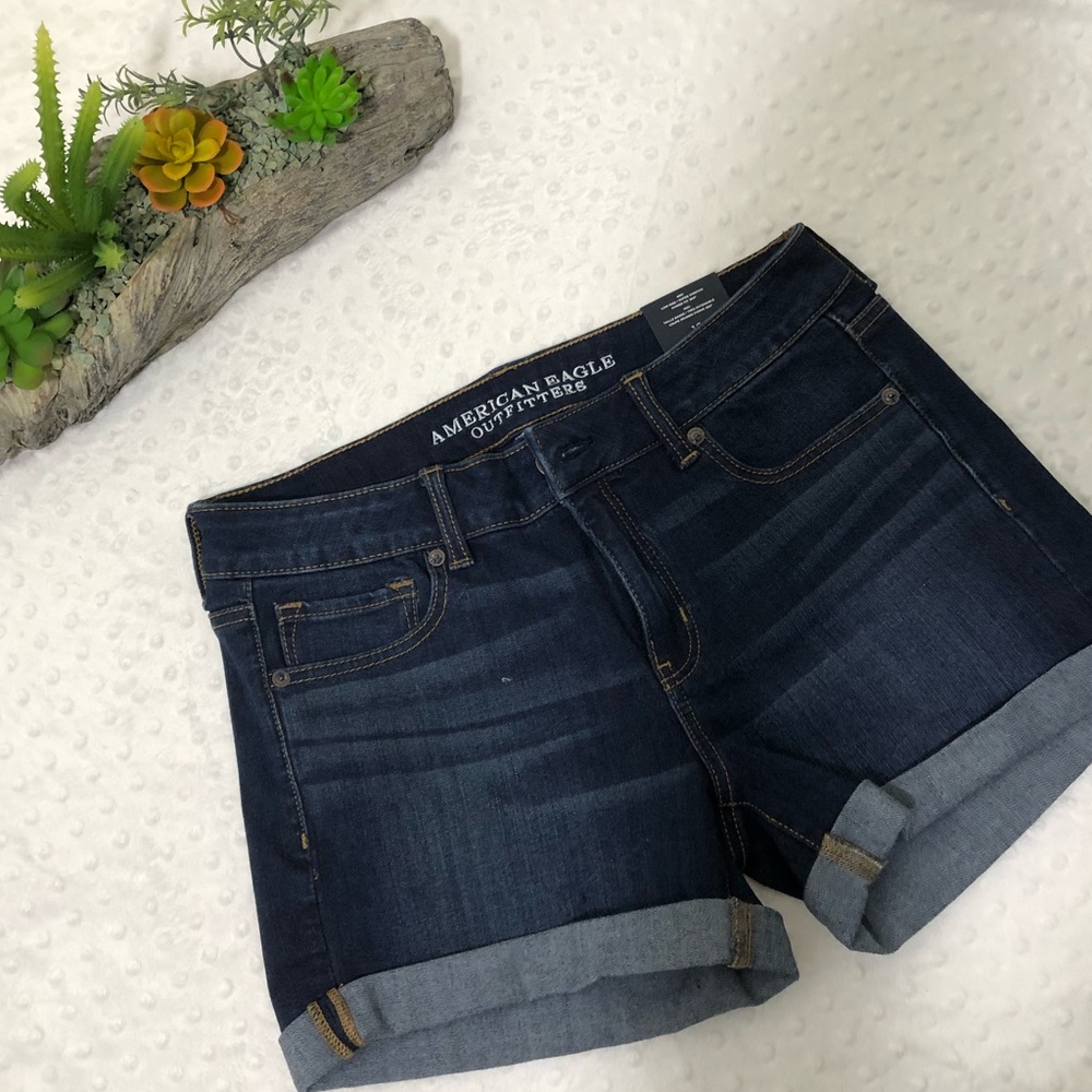American Eagle MIDI shorts